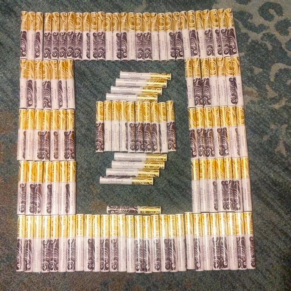 10 Pacifica stunning brows, eye brow gloss and set, 100% vegan & cruelty-… - Picture 4 of 8